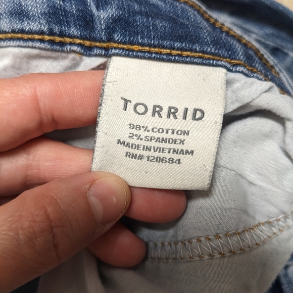 Torrid Skinny Jeans - Picture 10 of 10